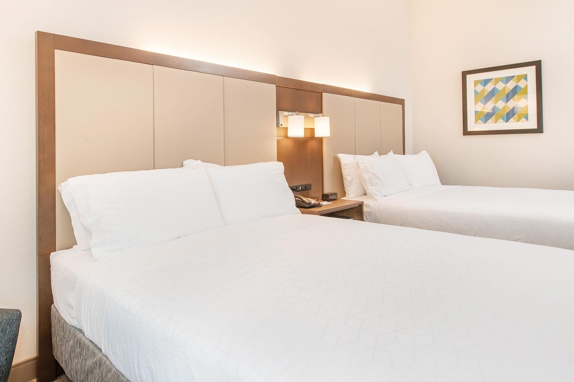 Holiday Inn Express & Suites Columbia-I-26 @ Harbison Blvd By Ihg Exterior foto