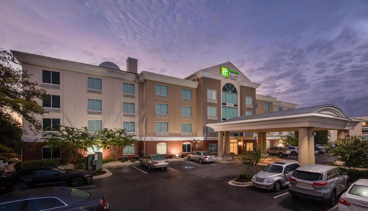 Holiday Inn Express & Suites Columbia-I-26 @ Harbison Blvd By Ihg Exterior foto